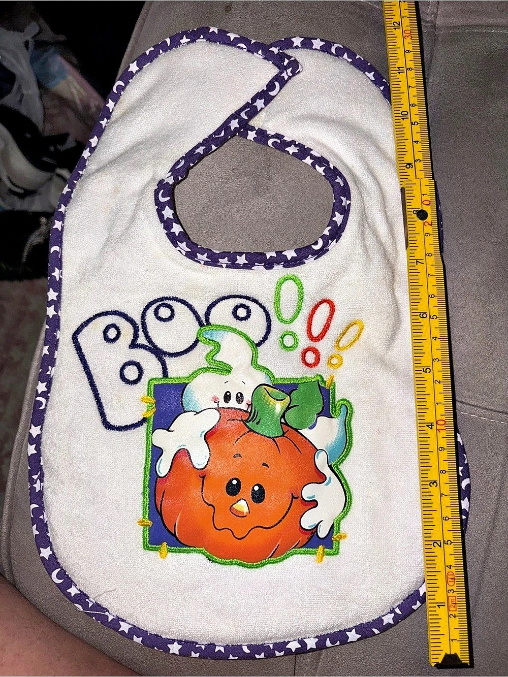 Vintage Halloween Pumpkin Ghost "BOO" Embroidered Baby Bib Purple Stars